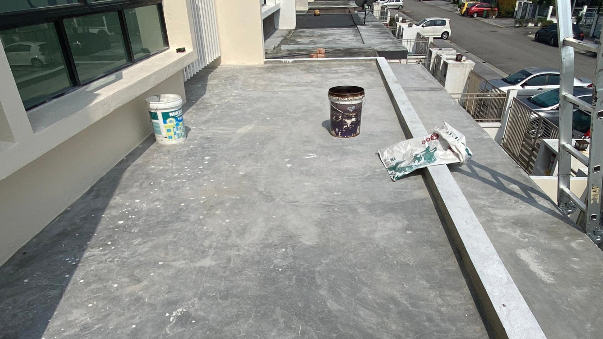 Car porch 1 – torch on system (mineral membrane) – before work