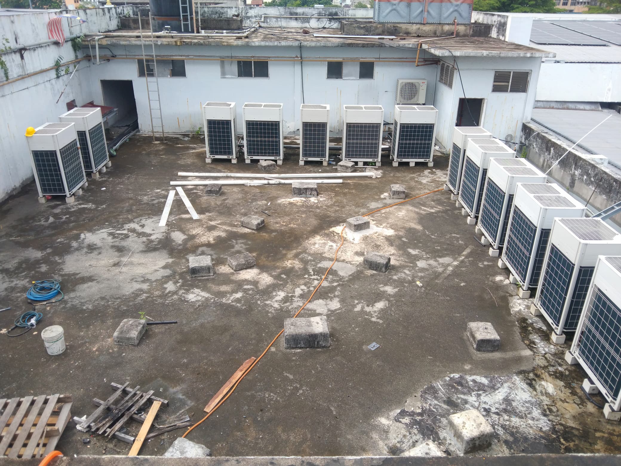 Rooftop 2 torch on system (mineral membrane) – before work