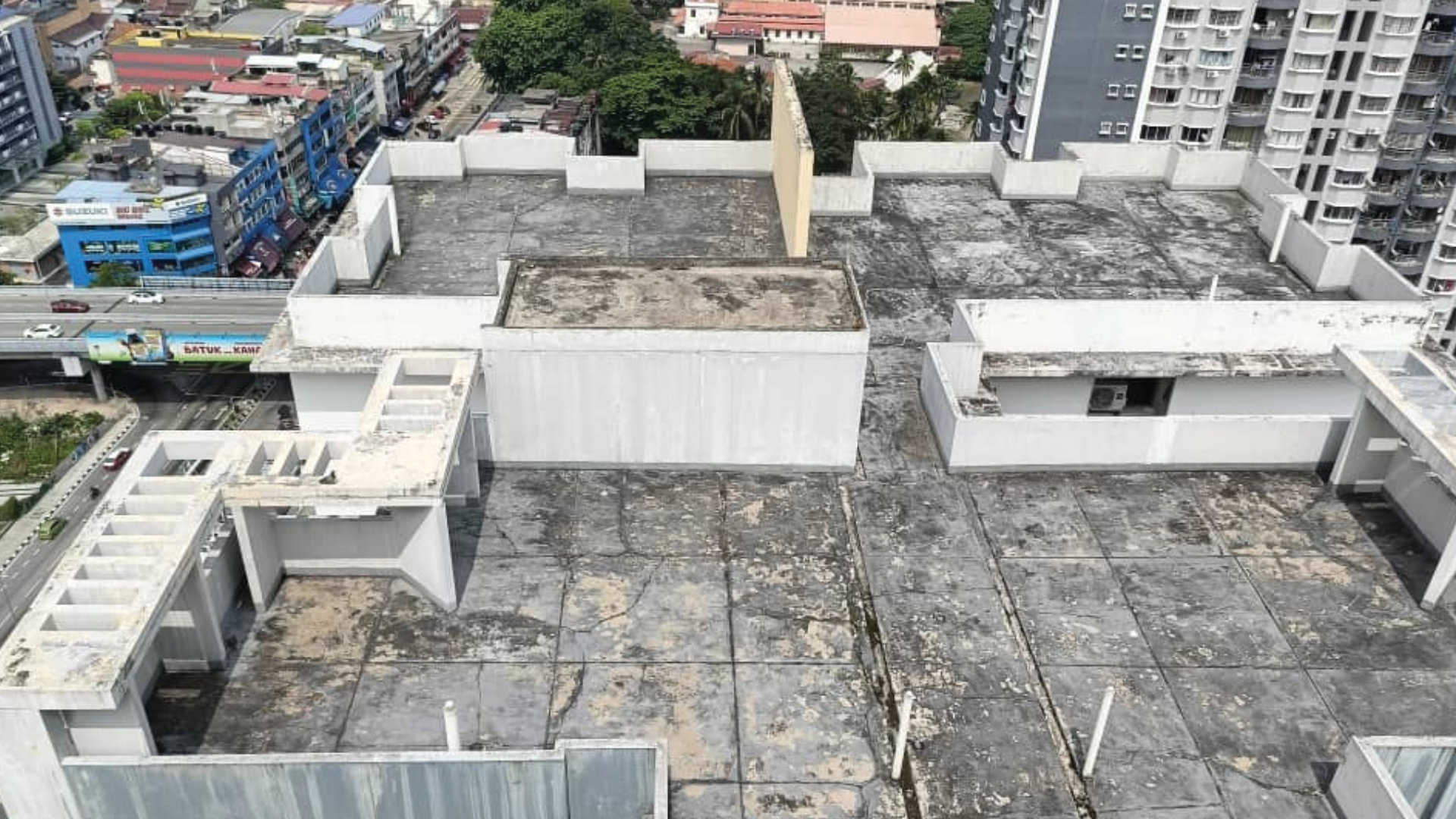 Rooftop 1 torch on system (mineral membrane) – before work